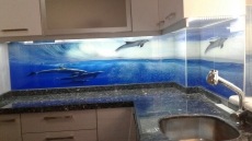 Okyanus motifli mutfak tezgah aras cam panel